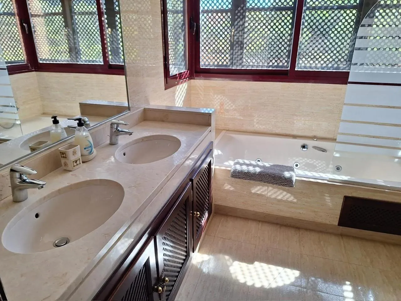 El Soto De Marbella Free Golf-Tennis-Padel-Gym 2 Bedroom Penthouse La Mairena 0*,